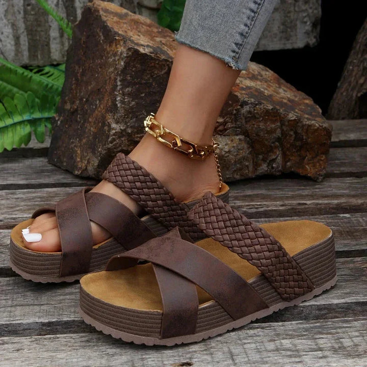 Solasta™ | Orthopedic Sandals